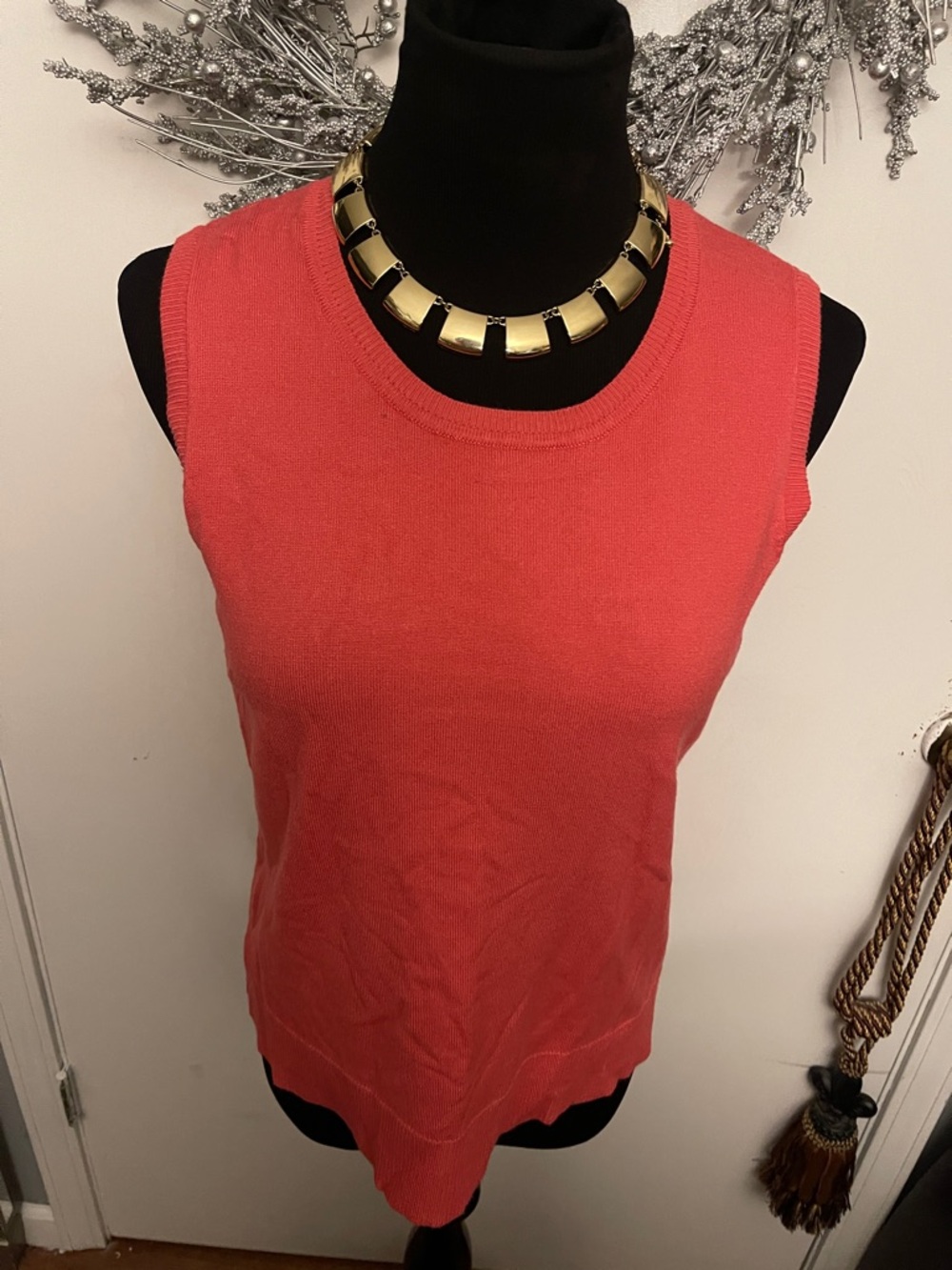 Women’s Coral Sleeveless Knit Tank Top